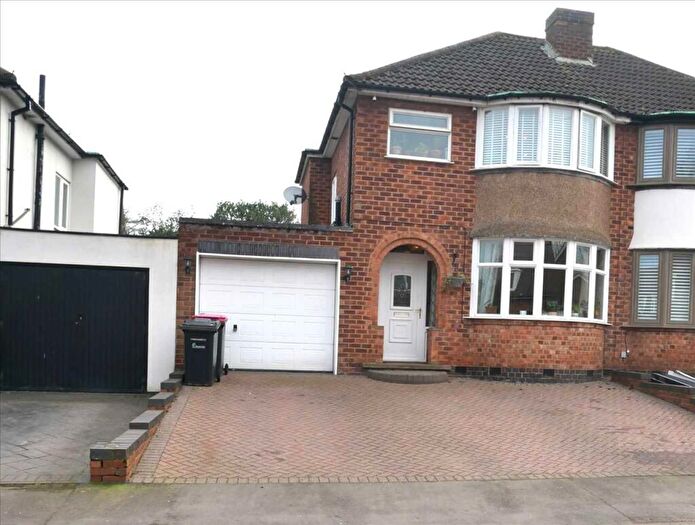 3 Bedroom Semi Detached House For Sale In Old Mill Road, Coleshill, B46