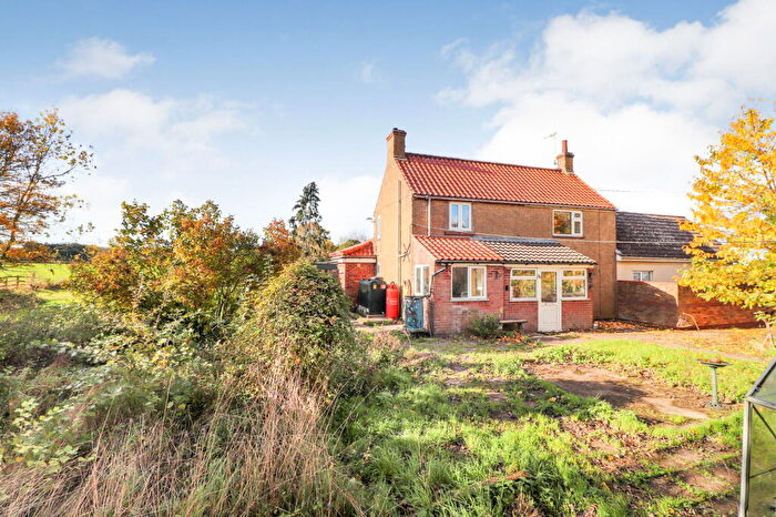 3 Bedroom Semi-Detached House For Sale In Barford Road, Topcroft, Bungay, NR35