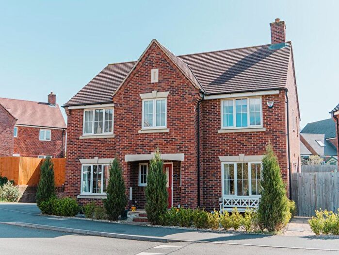 4 Bedroom Detached House For Sale In Wordsworth Road, Market Harborough, LE16
