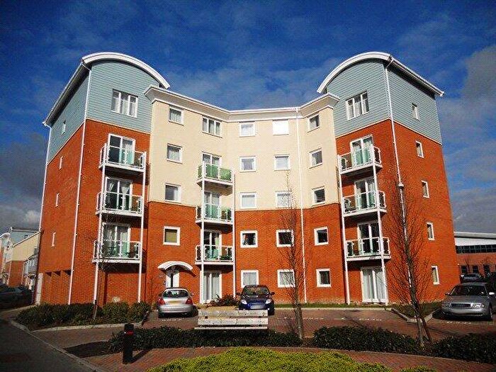 2 Bedroom Apartment To Rent In Reynolds Avenue, Redhill, Surrey, RH1