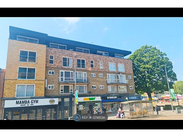 1 Bedroom Flat To Rent In Vivian Court, Hemel Hempstead, HP1