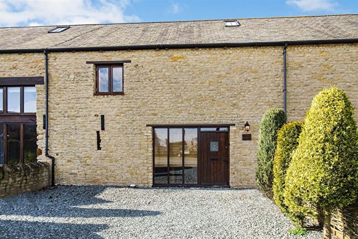 3 Bedroom Barn Conversion To Rent In Cranford Road, Barton Seagrave, NN15