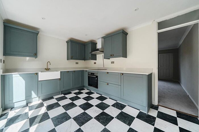2 Bedroom Terraced House To Rent In Leaver Road, Henley-on-Thames, RG9