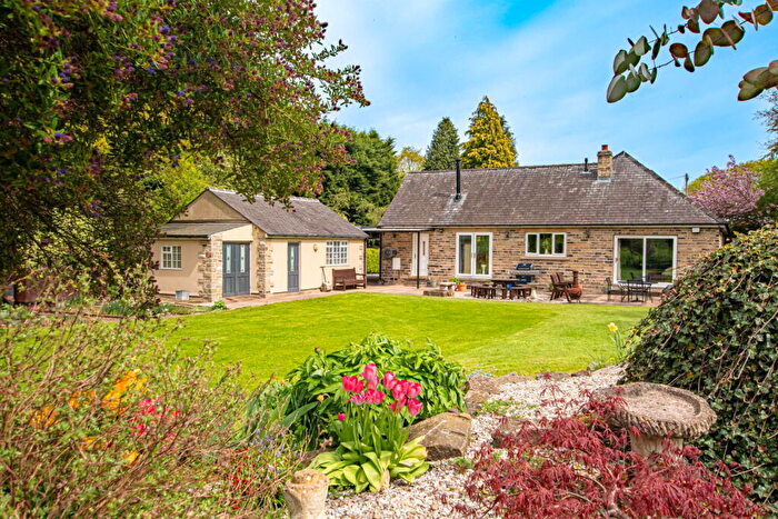 5 Bedroom Detached Bungalow For Sale In Barnsley Road, Silkstone, S75