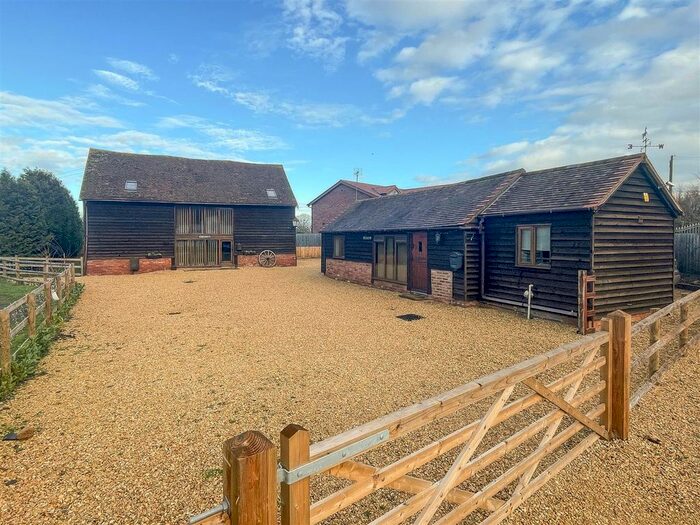 4 Bedroom Barn Conversion For Sale In Beauchamp Lane, Callow End, Worcester, WR2