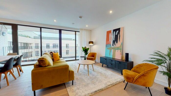 3 Bedroom Flat To Rent In Cremer Street, London, E2