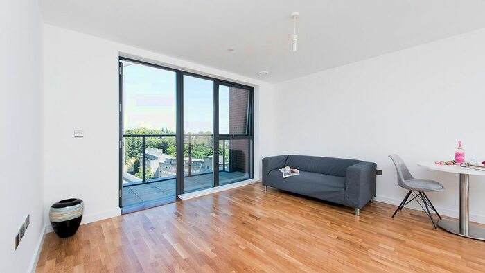 1 Bedroom Flat To Rent In Centenary Heights, Larkwood Avenue, London, SE10