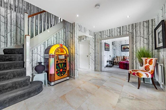 5 Bedroom Detached House For Sale In Kipley Close, Moorfields, NE12