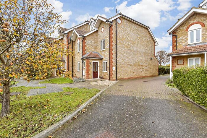 2 Bedroom Flat For Sale In Herne Bay Road, Tankerton, Whitstable, Kent, CT5