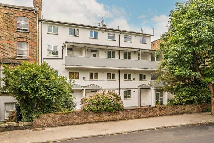2 Bedroom Flat To Rent In Tufnell Park Road, Tufnell Park, N7
