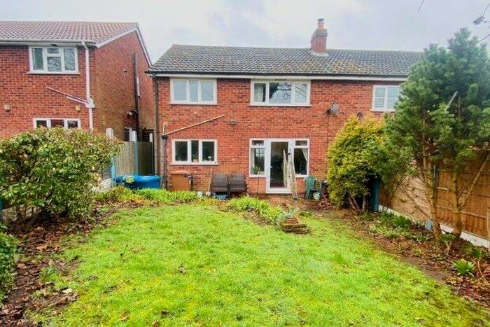 3 Bedroom Property To Rent In Rocklands Crescent, Lichfield, WS13