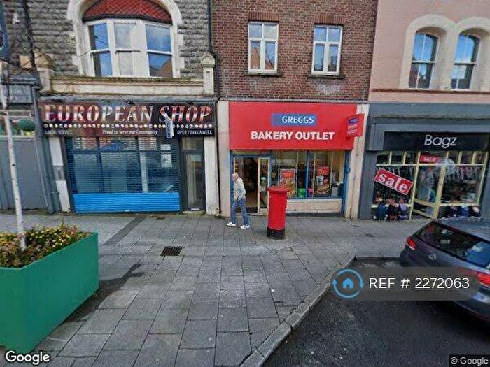 Studio To Rent In Holton Road, Barry, CF63