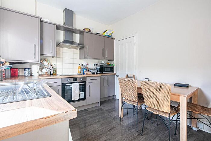 2 Bedroom House To Rent In Neill Road, Sheffield, S11
