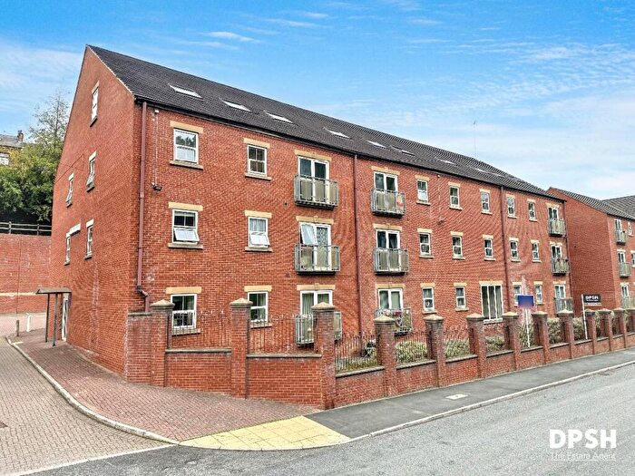 3 Bedroom Apartment For Sale In Louis House, Pullman Court, Morley, Leeds, LS27