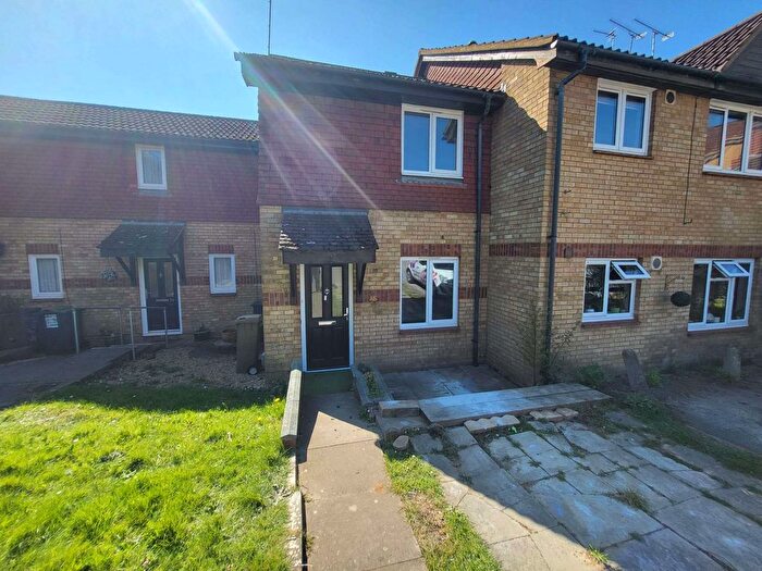 2 Bedroom Terraced House To Rent In Gilderdale, Luton, LU4