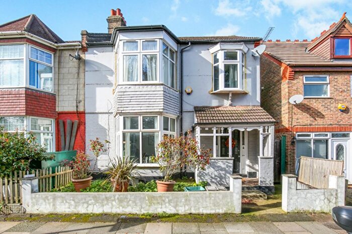 1 Bedroom Flat For Sale In Strathearn Road, Wimbledon Park, SW19