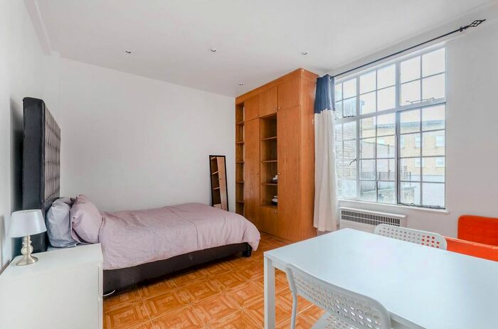 Studio To Rent In Hallam Street, Marylebone, London, W1W