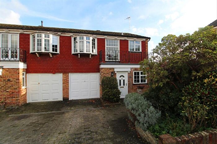 3 Bedroom End Of Terrace House To Rent In Linden Grove, Lindfield, Haywards Heath, RH16