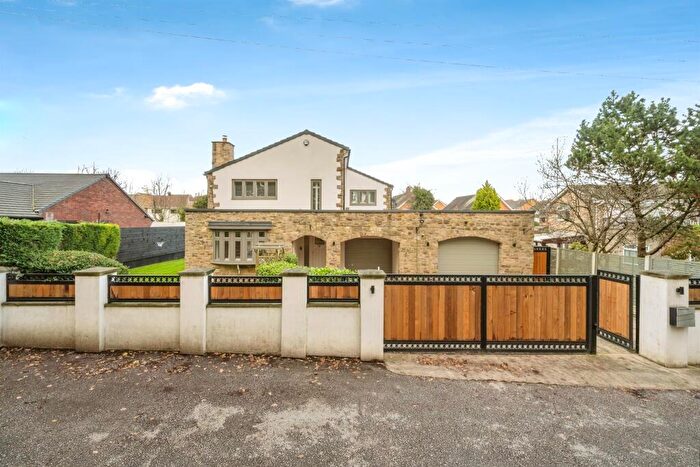 4 Bedroom Detached House For Sale In Piccadilly Road, Swinton, Mexborough, S64