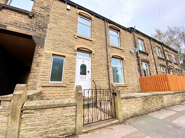 3 Bedroom Terraced House To Rent In Lawrence Road, Marsh, Huddersfield, HD1