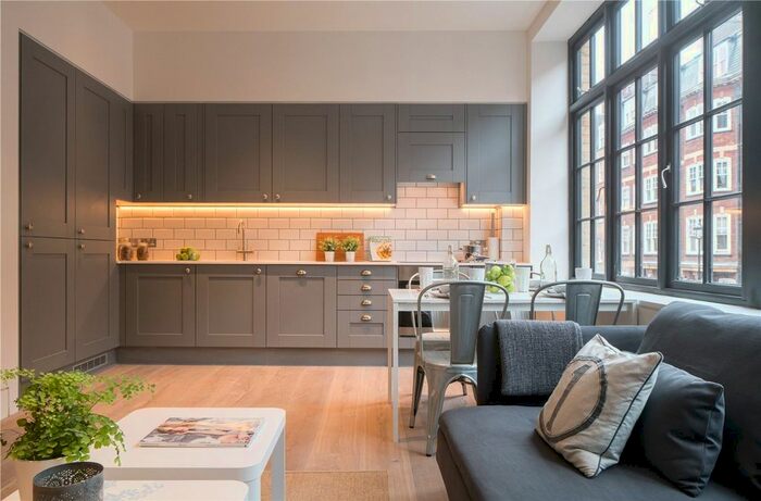 1 Bedroom Flat To Rent In Great Titchfield Street, Fitzrovia, W1W