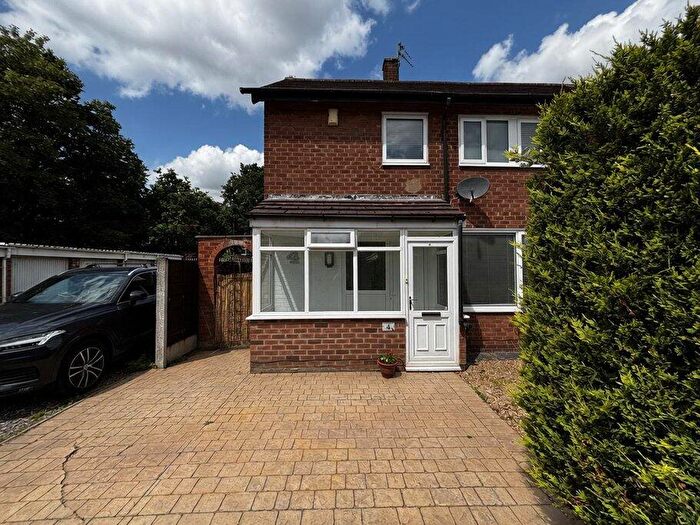3 Bedroom End Of Terrace House For Sale In Harefield Road Handforth, Wilmslow, Cheshire, SK9
