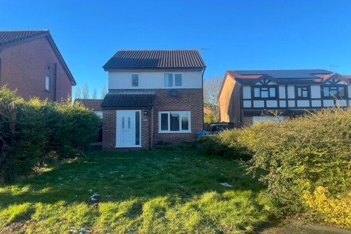 3 Bedroom Detached House To Rent In Fleetwood Close, Warrington, WA5