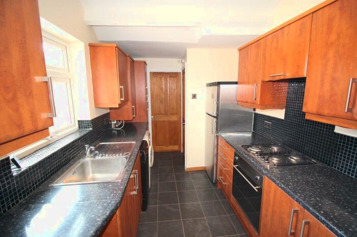 2 Bedroom Flat To Rent In Beaumont Terrace, South Gosforth, Newcastle-upon-Tyne, NE3