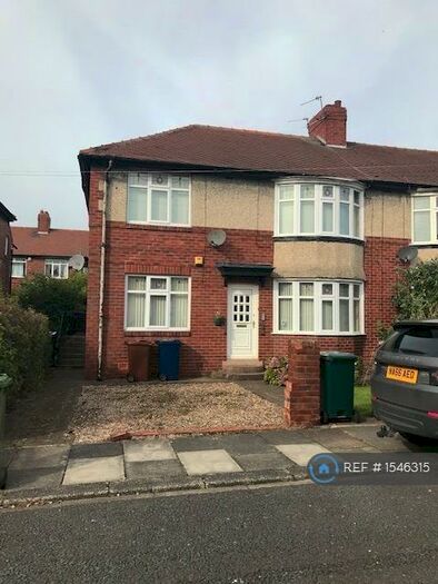 2 Bedroom Flat To Rent In Ferndene Grove, Newcastle Upon Tyne, NE7