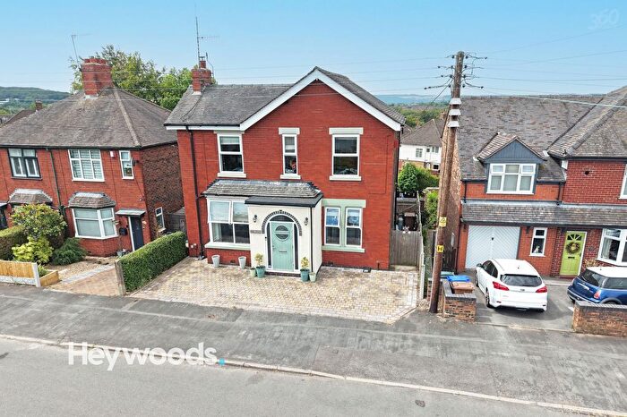 3 Bedroom Detached House For Sale In Star Amp; Garter Road, Stoke-On-Trent, ST3