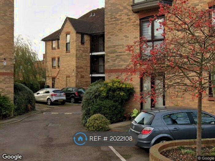 2 Bedroom Flat To Rent In Merton Road, Bedford, MK40