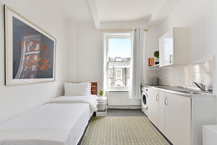 Studio To Rent In Castletown Road, West Kensington, London, W14