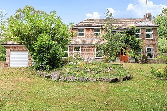 5 Bedroom Detached House For Sale In Badgers Wood, Chaldon, CR3