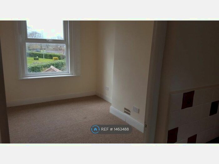1 Bedroom Flat To Rent In Staplegrove Road, Taunton, TA1