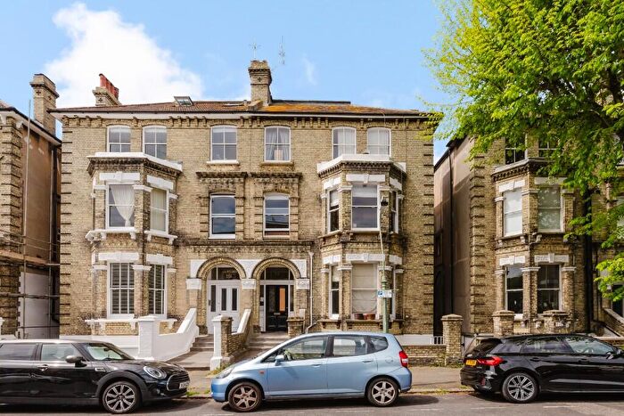 1 Bedroom Flat For Sale In Salisbury Road, Hove, BN3