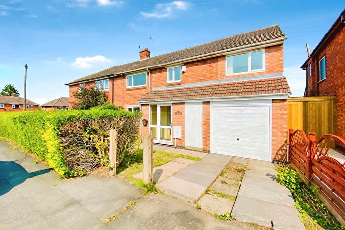 6 Bedroom Semi-Detached House For Sale In Bramley Road, Birstall, LE4