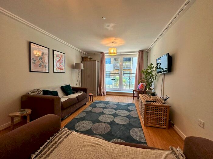 2 Bedroom Flat To Rent In Fleet Street, Brighton, East Sussex, BN1