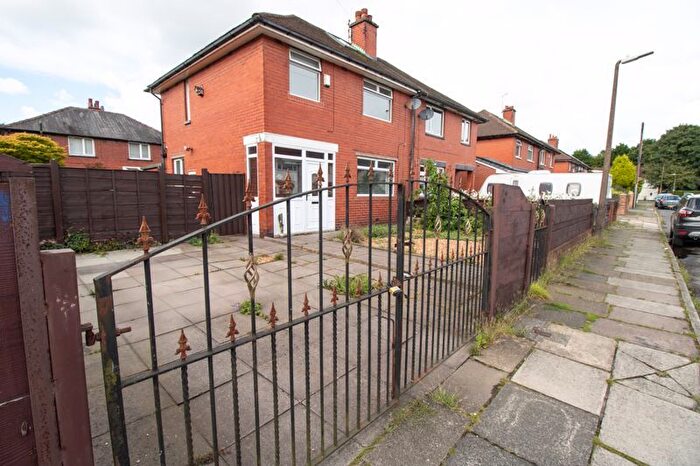 3 Bedroom Semi-Detached House To Rent In Alexandra Road, Prestolee, Radcliffe, Manchester, M26