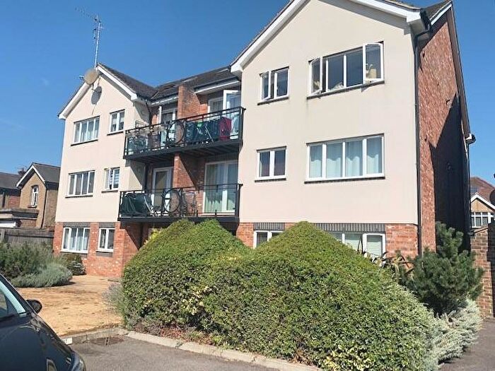 1 Bedroom Apartment To Rent In Hatfield Road, St Albans, AL1