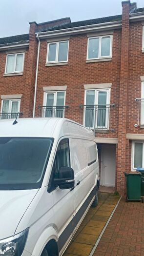 4 Bedroom Terraced House To Rent In Burroughs Close, Coventry, CV2