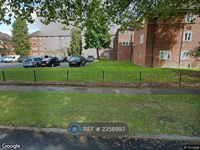 2 Bedroom Flat To Rent In Priors Road, Prestbury, Cheltenham, GL52