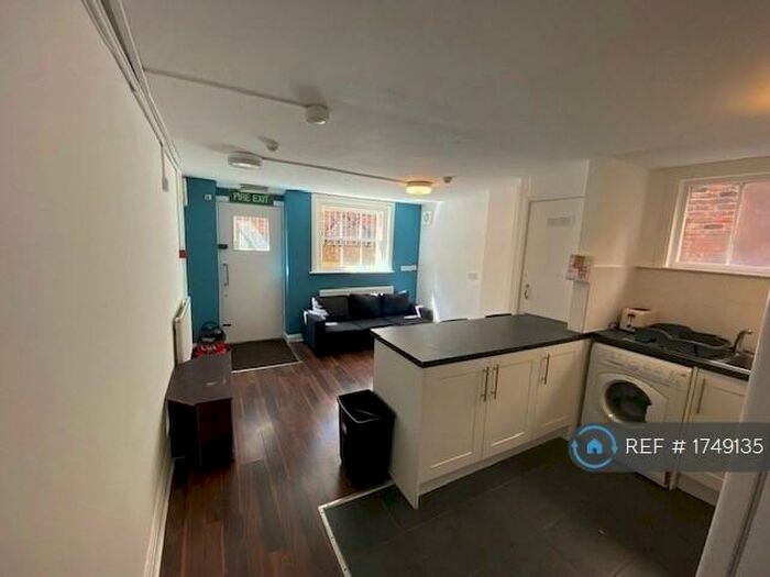 3 Bedroom Flat To Rent In Seel Street, Liverpool, L1