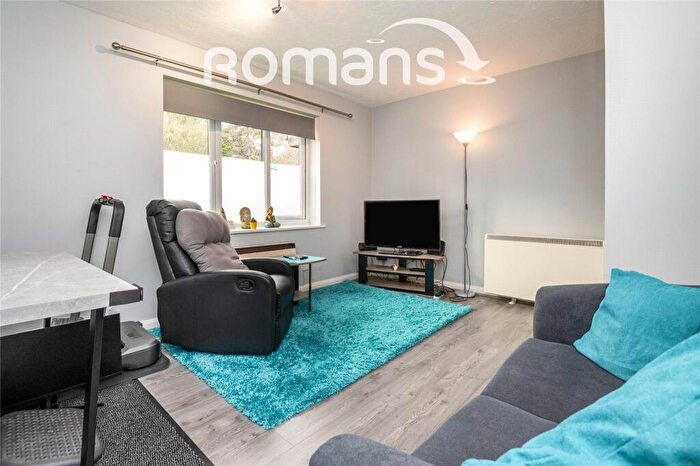 1 Bedroom Maisonette For Sale In Habershon Drive, Frimley, Camberley, GU16