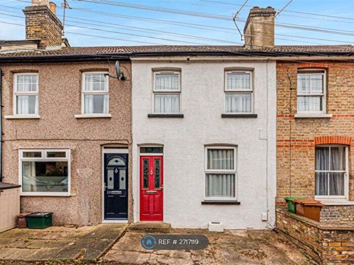 2 Bedroom Terraced House To Rent In Clarence Road, Sutton, SM1