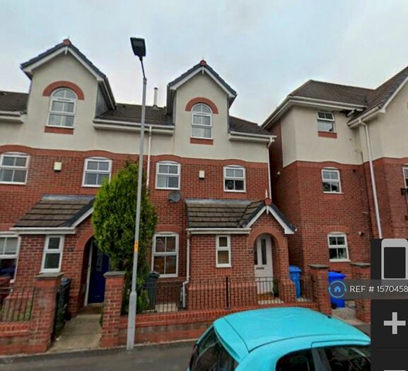 4 Bedroom End Of Terrace House To Rent In Whimberry Way, Manchester, M20