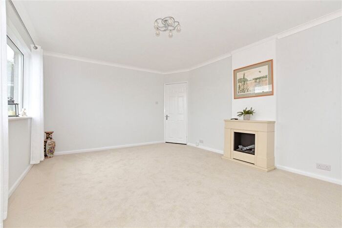 3 Bedroom Detached Bungalow For Sale In Clarendon Close, Brading, Isle Of Wight, PO36