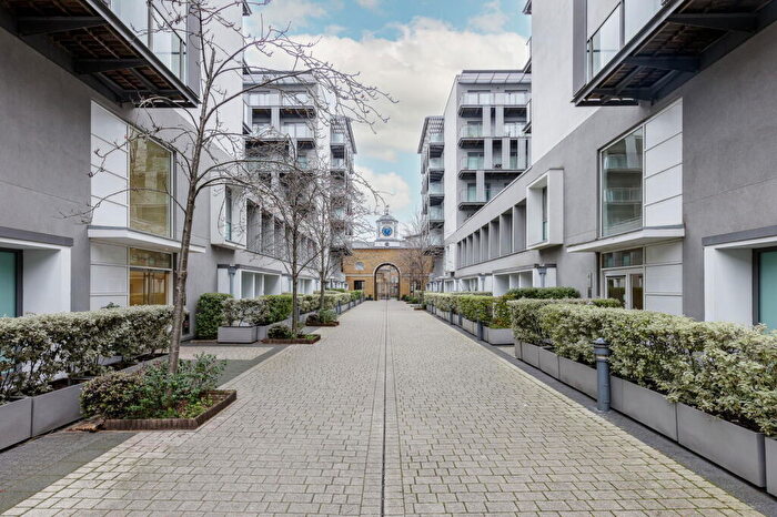 3 Bedroom Apartment For Sale In West Carriage House, Royal Carriage Mews, London, SE18