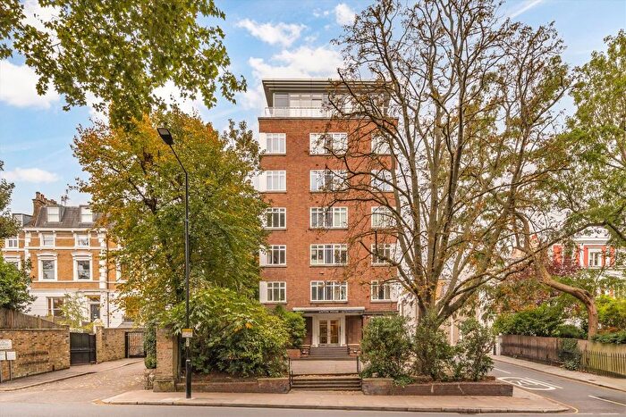 1 Bedroom Flat For Sale In Holland Park Avenue, Holland Park, W11