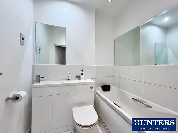 2 Bedroom Duplex For Sale In Kingfisher Meadow, Maidstone, ME16