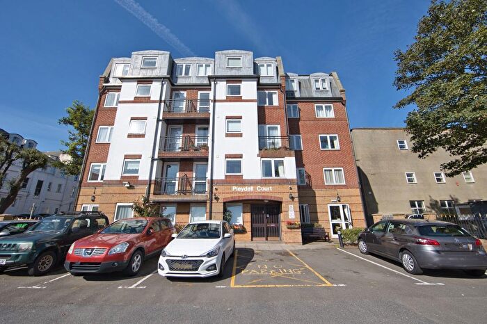 1 Bedroom Property For Sale In Pleydell Gardens, Folkestone, Kent, CT20